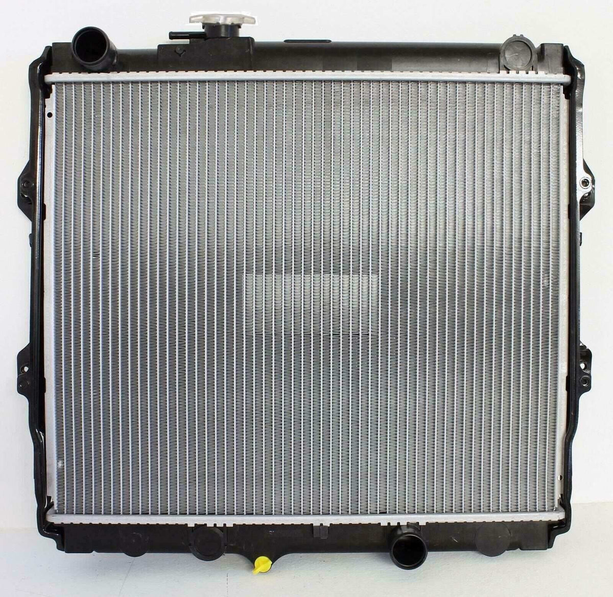 Toyota Hilux 2005-2015 2.5/3.0 D4D Radiator